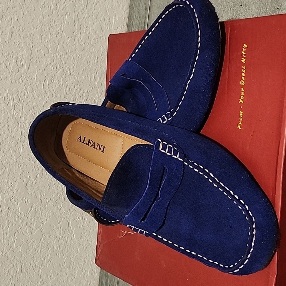 Shoes - Picture 4 of 5
